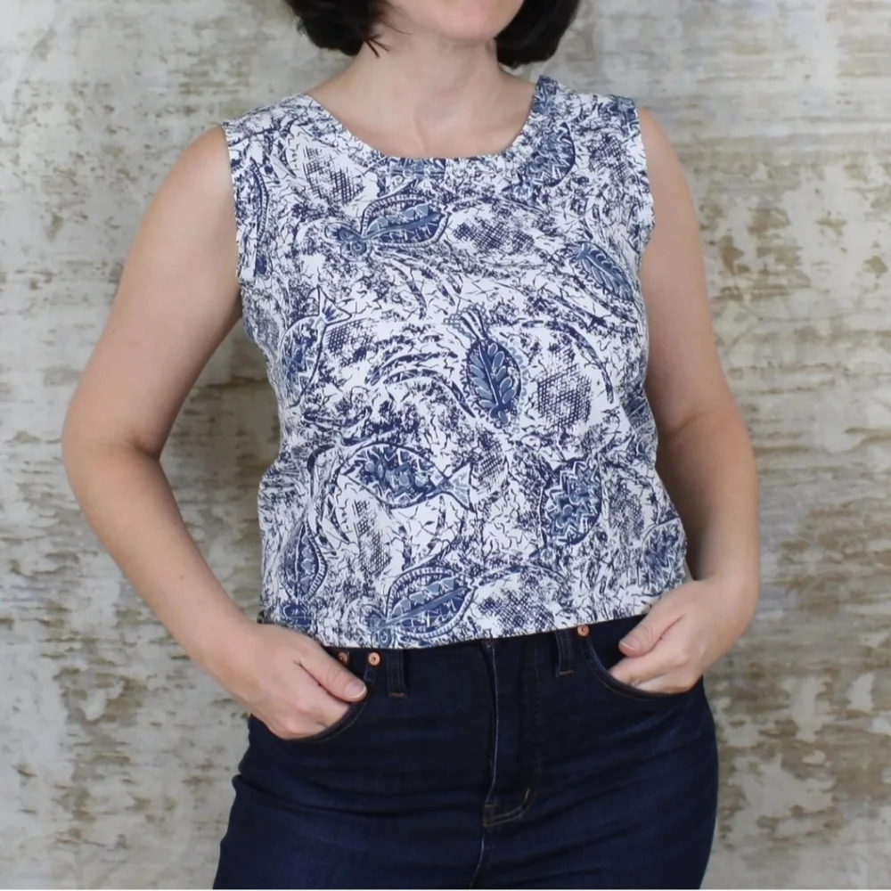 Blue Toile Tank Top Small Cotton Blouse Sleeveless Retro Resort Coastal Style - Picture 6 of 6